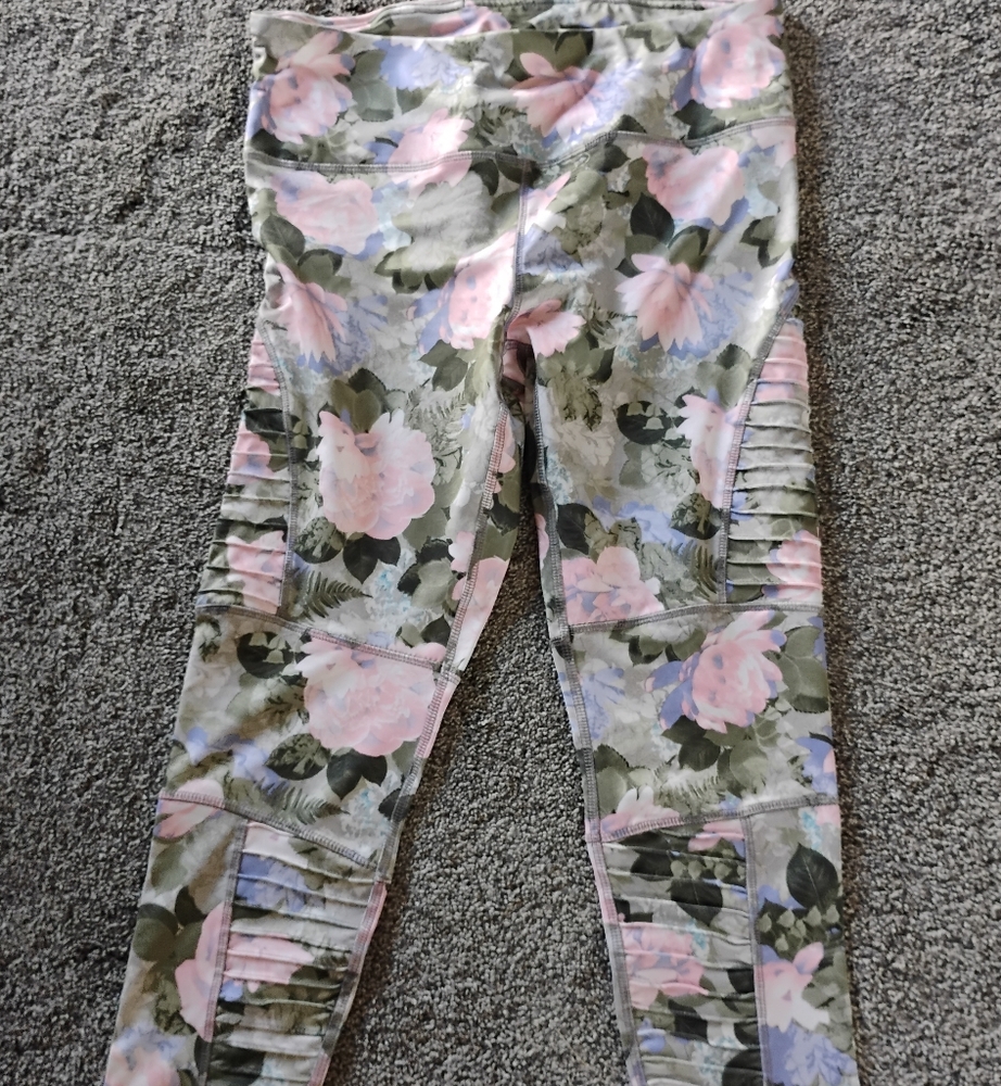 LuLaRoe Floral Capris - Pink and Green